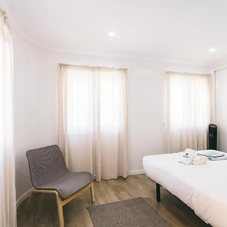 102 - Hut Spot * Peniche