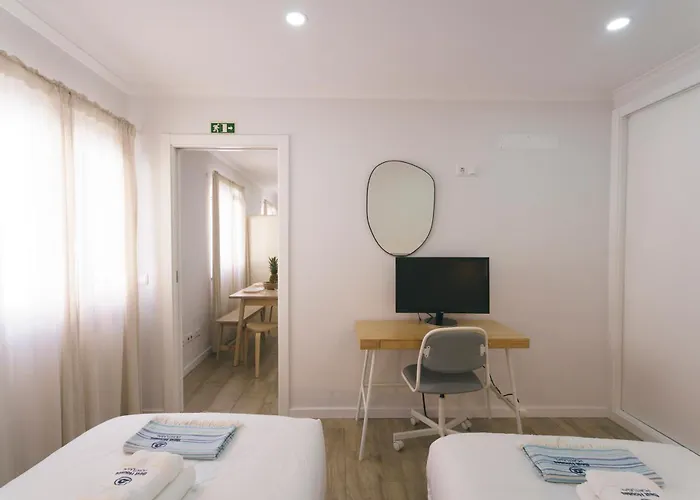 102 - Hut Spot Appartement Peniche