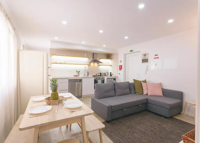 102 - Hut Spot Appartement Peniche