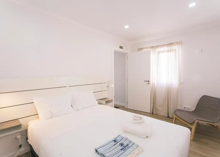 102 - Hut Spot Appartement Peniche