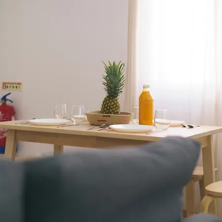 Apartment 102 - Hut Spot