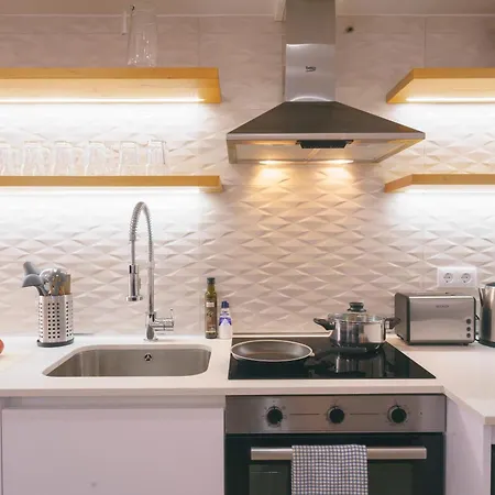 102 - Hut Spot * Peniche